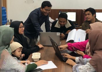 Focus Group Discussion Tim Peneliti Fundamental Reguler STKIP Budidaya Binjai bersama UPT Website UMSU